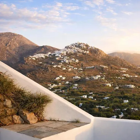 With Seaviews Walk To Town & * Livadi (Serifos)