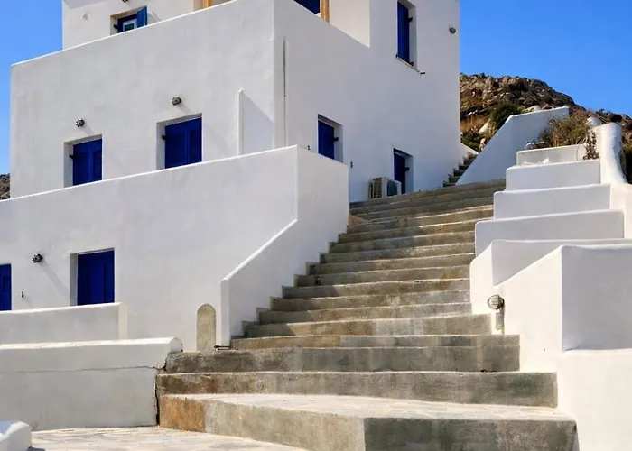 With Seaviews Walk To Town & *