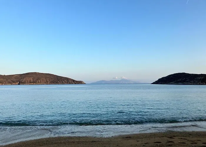 With Seaviews Walk To Town &