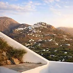 With Seaviews Walk To Town & * Livadi (Serifos)